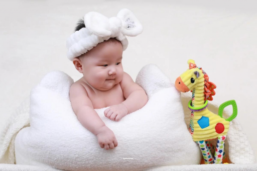 安岳五个月的宝宝